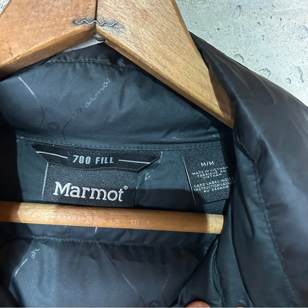 Marmot black Jena 700 down jacket women’s medium